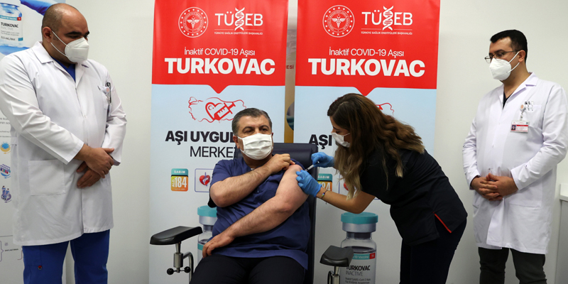 Sağlık Bakanımız Fahrettin Koca, Turkovac Aşısı Oldu